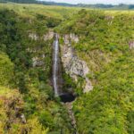 Para cachoeiras escondidas Paraná para visitar, o estado oferece joias naturais em regiões como a Serra da Graciosa, Campos G