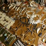 Estilo Boêmio: A Essência do Charme Livre e Autêntico na Moda e Decoração 15 Para o estilo boêmio, a essência reside na liberdade, autenticidade e conexão com a arte e a natureza. Caracterizado por teci