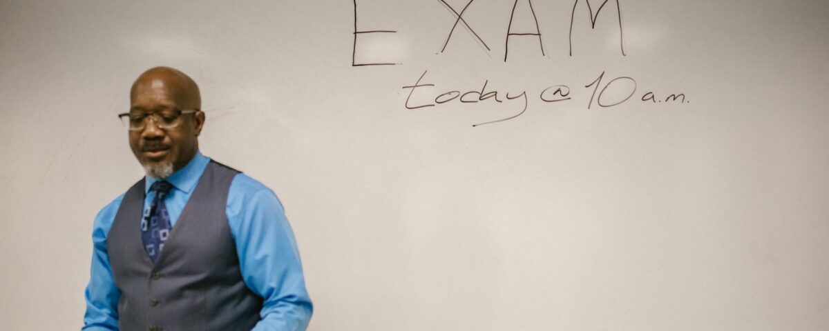 Professor AEE: Desvende o Significado, Funções e o Impacto na Educação Inclusiva 4 Professor AEE: Desvende o Significado, Funções e o Impacto na Educação Inclusiva — professor aee o que significa | Noticias P