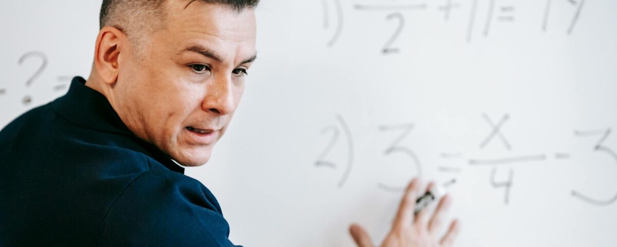 Professor Especializado: O Guia Definitivo para um Aprendizado Sob Medida e de Alta Performance 2 Professor Especializado: O Guia Definitivo para um Aprendizado Sob Medida e de Alta Performance — professor especializado | N