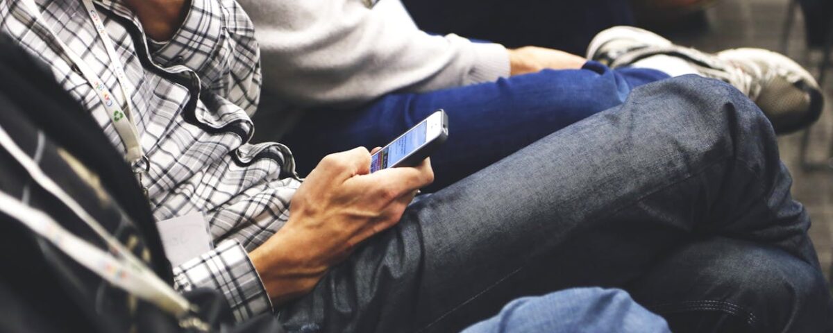 Como o comportamento digital influencia decisões