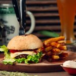 Como lanchonetes podem vender mais bebidas junto com salgados 15 Como lanchonetes podem vender mais bebidas junto com salgados